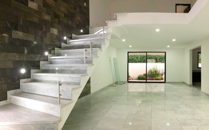 CASA LOMAS DE ANGELOPOLIS