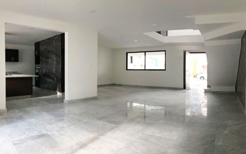 CASA LOMAS DE ANGELOPOLIS