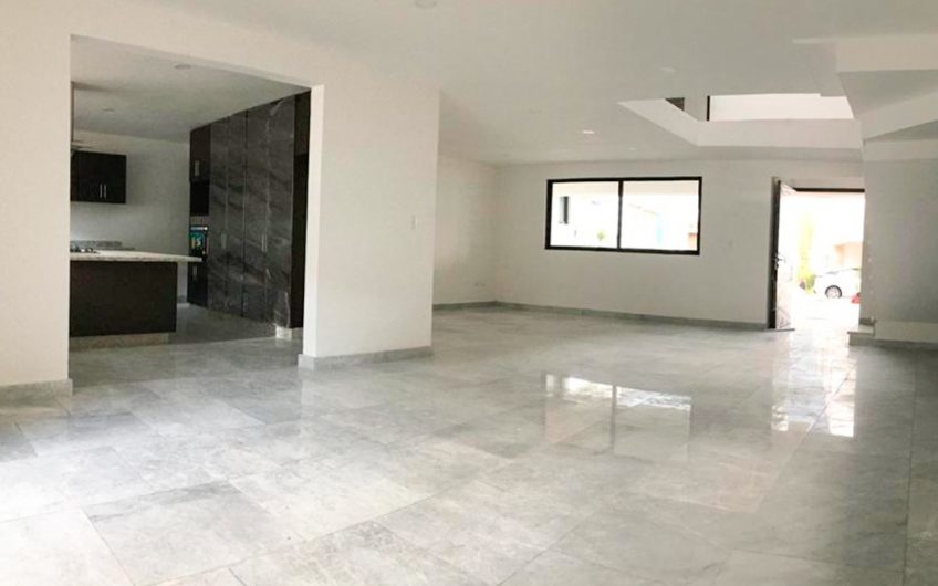 CASA LOMAS DE ANGELOPOLIS