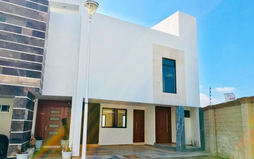VENDO CASA LOMAS DE ANGELÓPOLIS