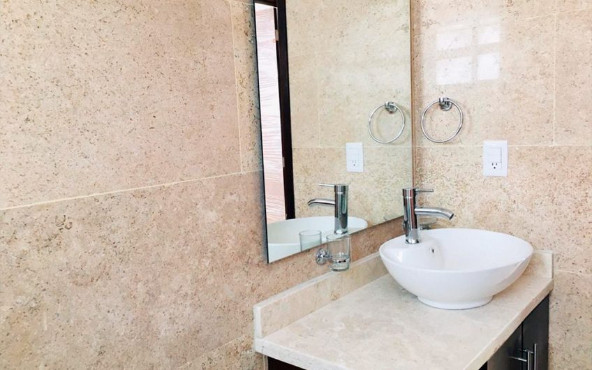 CASA LOMAS DE ANGELÓPOLIS