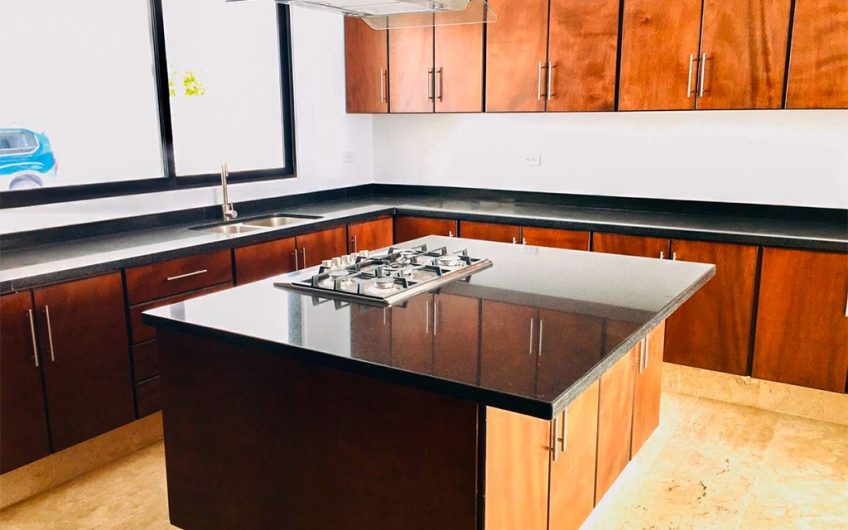 CASA LOMAS DE ANGELÓPOLIS