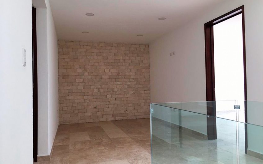 CASA LOMAS DE ANGELÓPOLIS