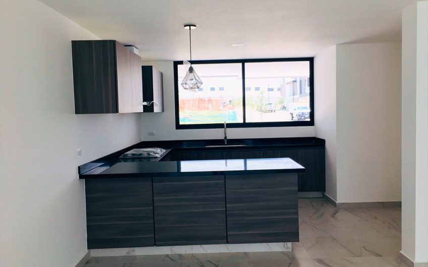 CASA LOMAS DE ANGELÓPOLIS