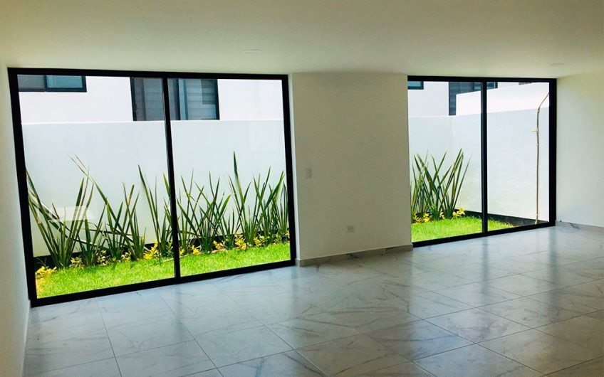 CASA LOMAS DE ANGELOPOLIS