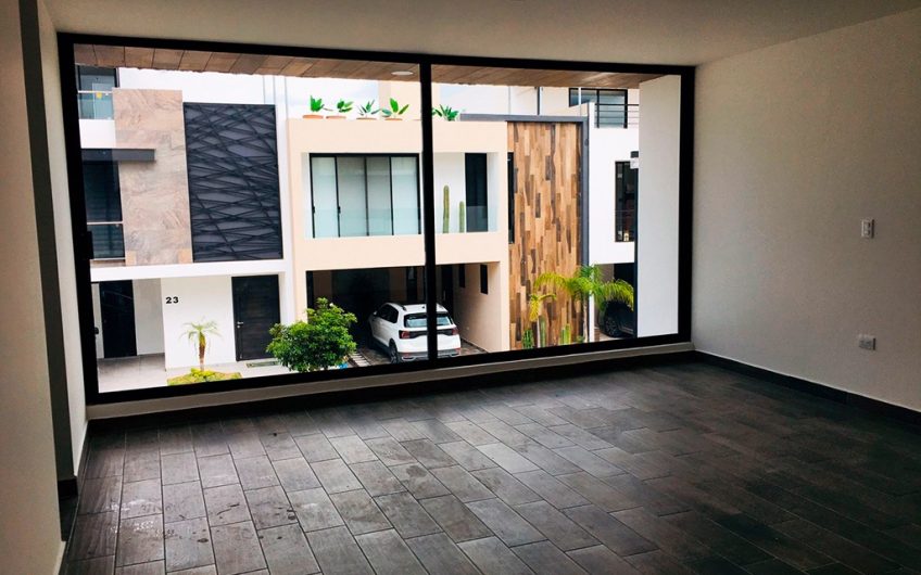 CASA LOMAS DE ANGELOPOLIS