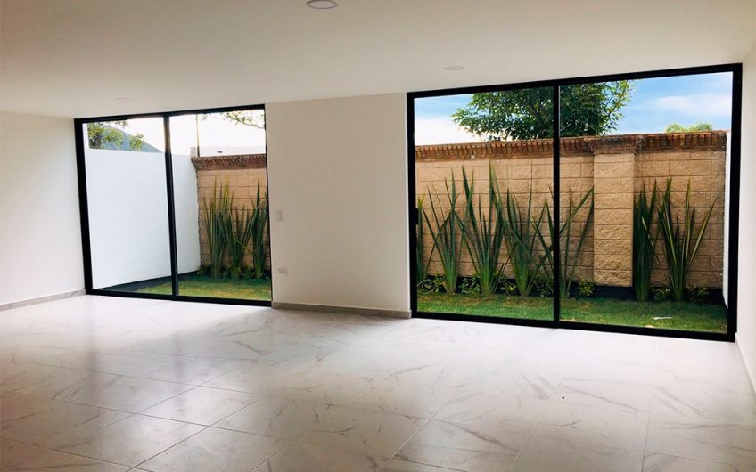 CASA LOMAS DE ANGELOPOLIS