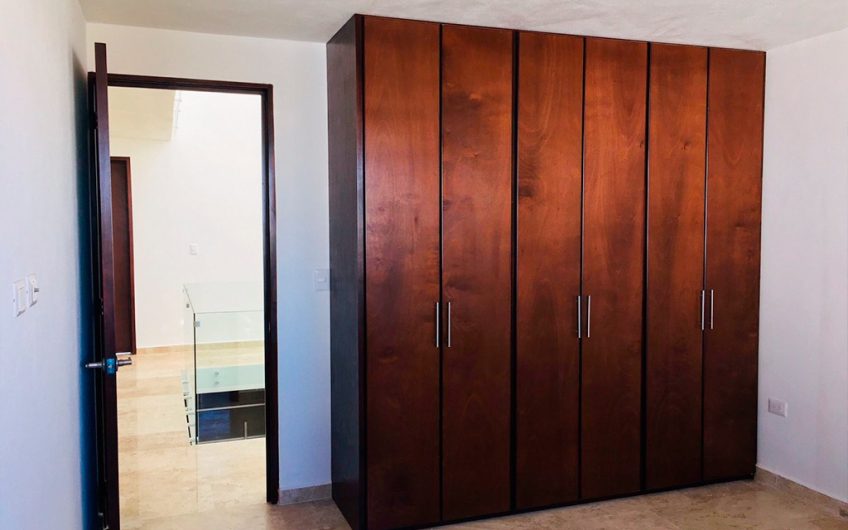 CASA LOMAS DE ANGELOPOLIS