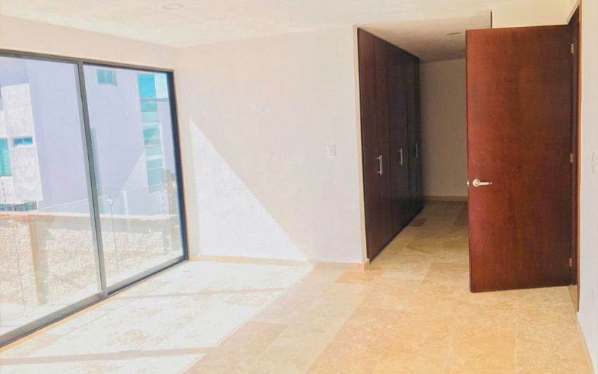 CASA LOMAS DE ANGELOPOLIS