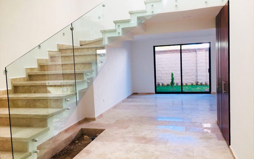 CASA LOMAS DE ANGELOPOLIS