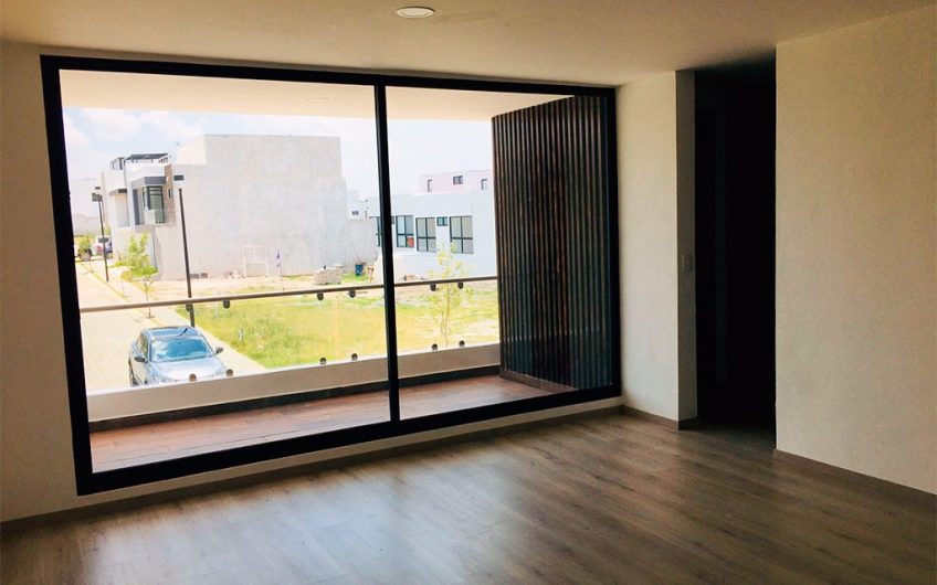 CASA LOMAS DE ANGELOPOLIS