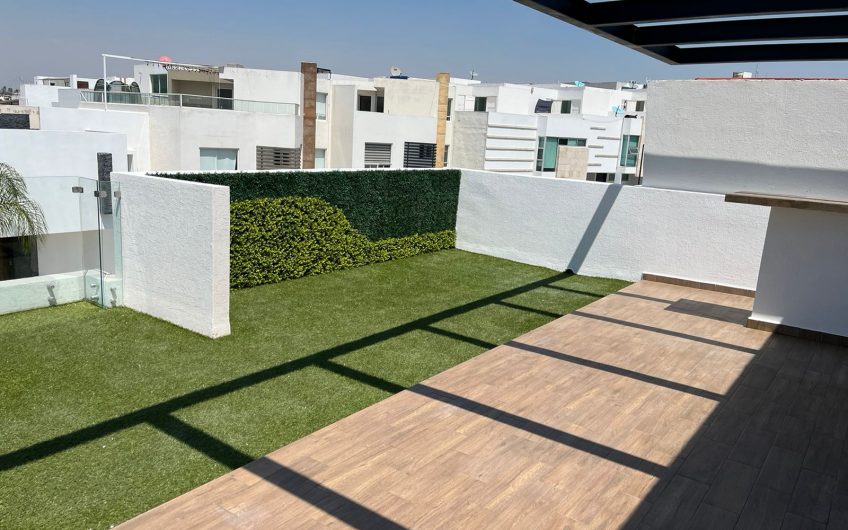 CASA LOMAS DE ANGELOPOLIS