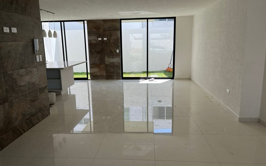 CASA LOMAS DE ANGELOPOLIS