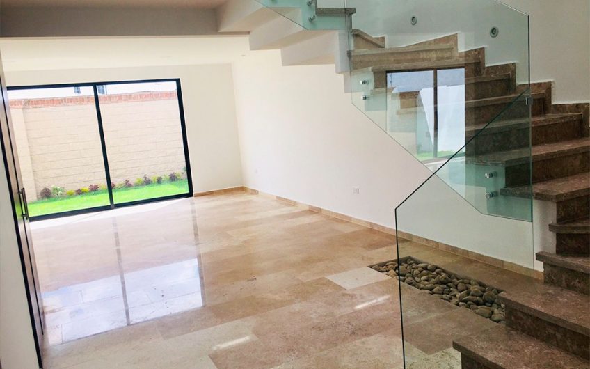 VENTA DE CASA EN LOMAS DE ANGELÓPOLIS