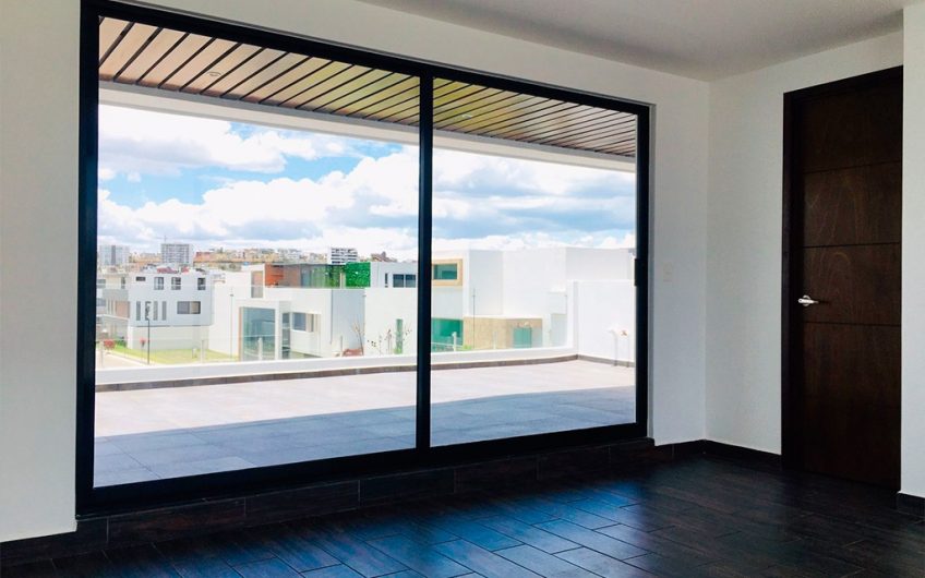 VENTA DE CASA EN LOMAS DE ANGELÓPOLIS