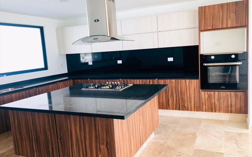 VENTA DE CASA EN LOMAS DE ANGELÓPOLIS