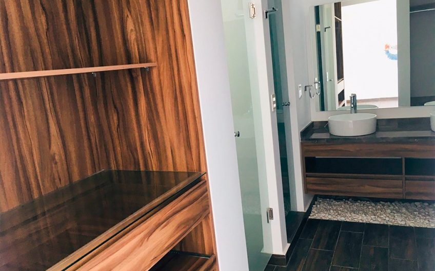 VENTA DE CASA EN LOMAS DE ANGELÓPOLIS