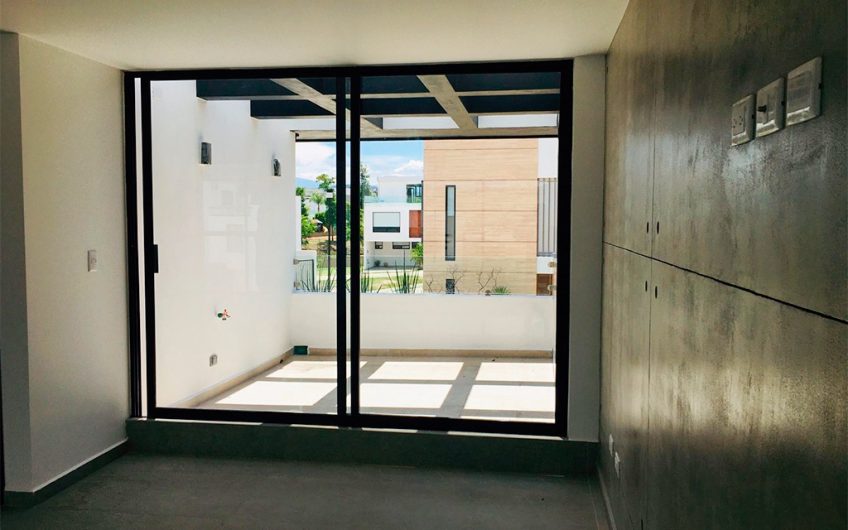 VENTA DE CASA EN LOMAS DE ANGELÓPOLIS