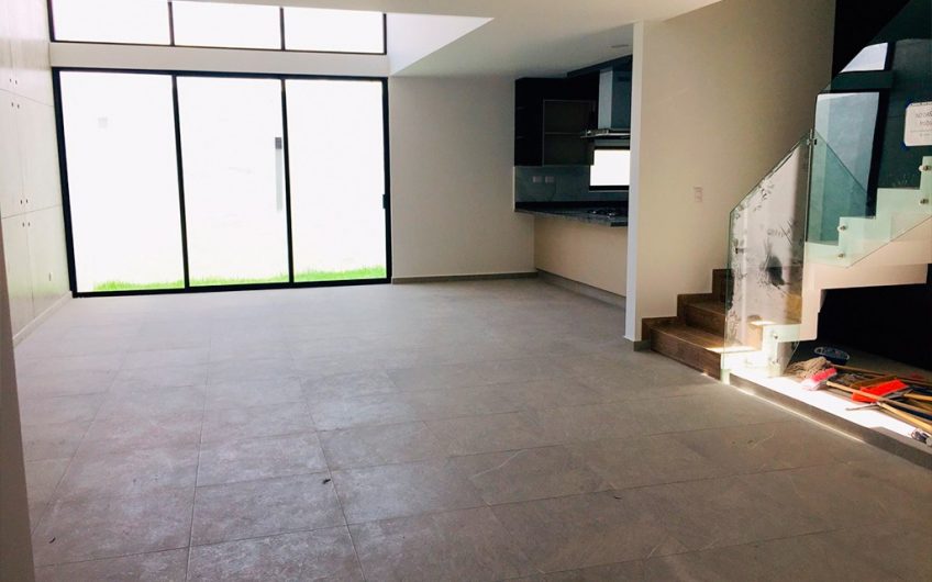 VENTA DE CASA EN LOMAS DE ANGELÓPOLIS