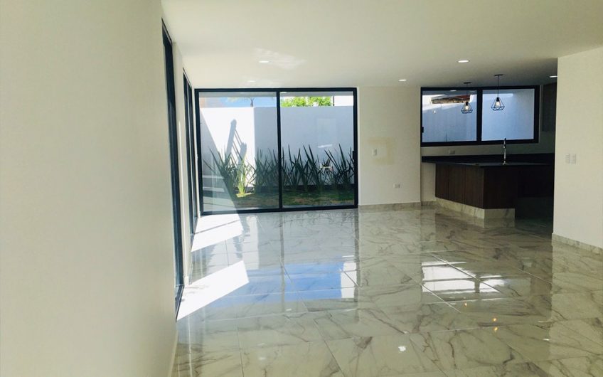 VENTA DE CASA EN LOMAS DE ANGELOPOLIS