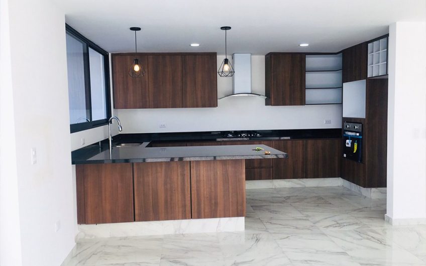 VENTA DE CASA EN LOMAS DE ANGELOPOLIS