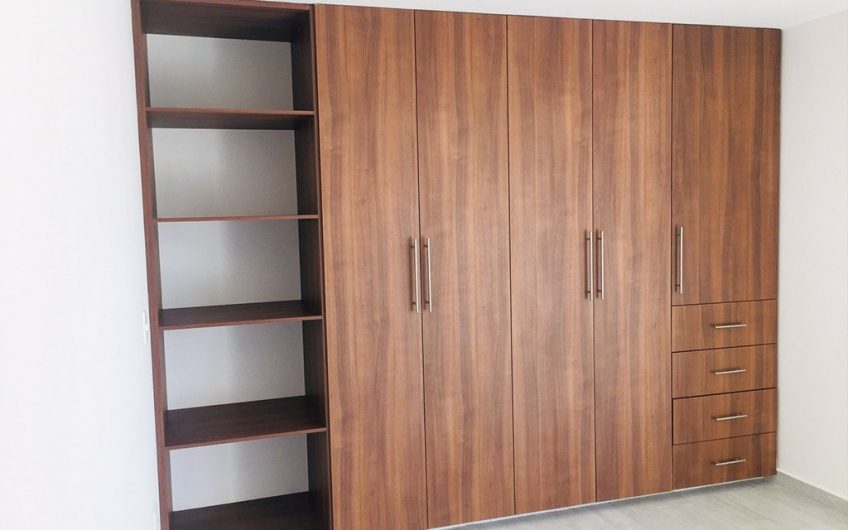 VENTA DE CASA EN LOMAS DE ANGELOPOLIS