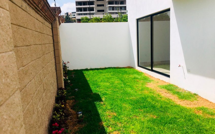 VENTA DE CASA EN LOMAS DE ANGELÓPOLIS