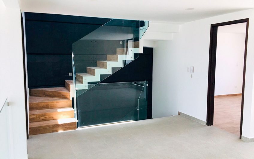 VENTA DE CASA EN LOMAS DE ANGELÓPOLIS