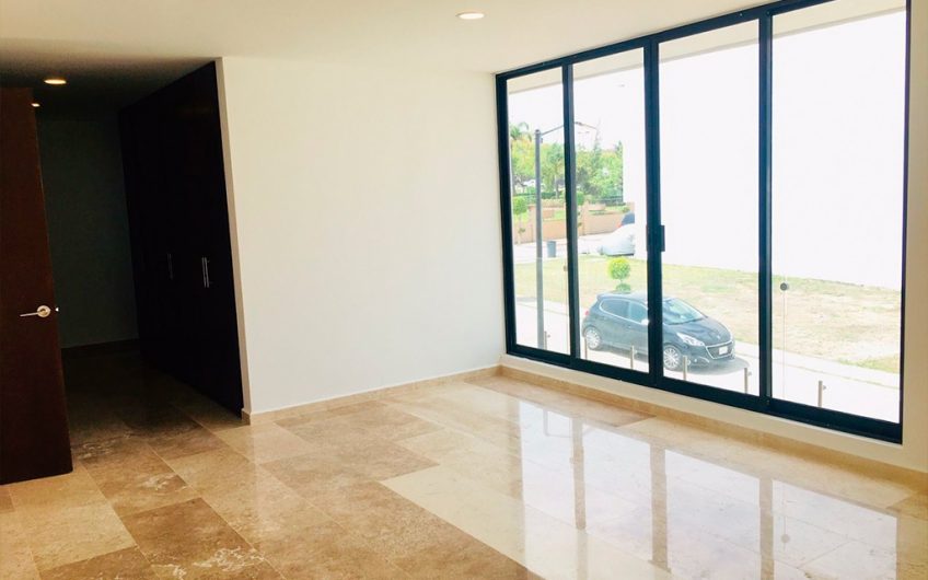 VENTA DE CASA EN LOMAS DE ANGELÓPOLIS