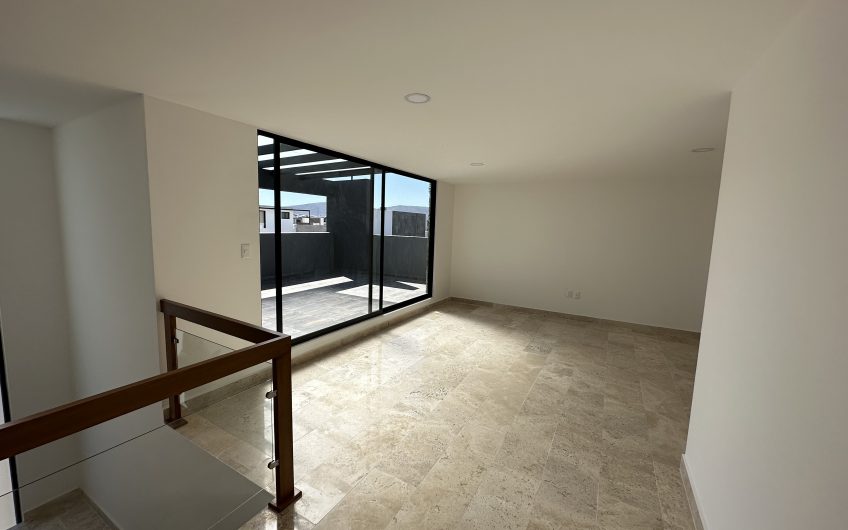 VENTA DE CASA EN LOMAS DE ANGELOPOLIS