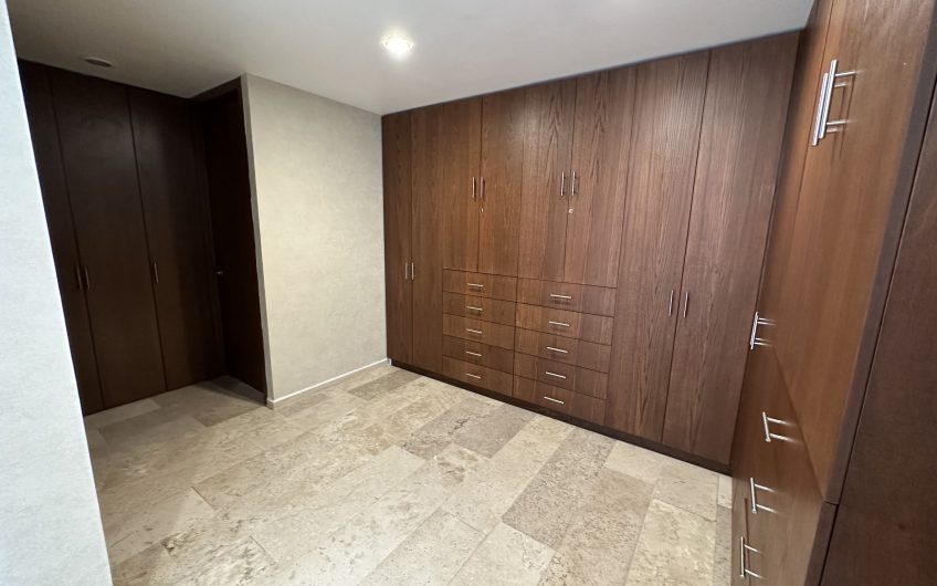 VENTA DE CASA EN LOMAS DE ANGELOPOLIS