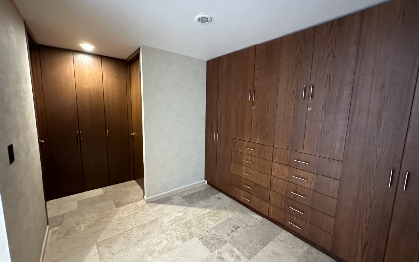 VENTA DE CASA EN LOMAS DE ANGELOPOLIS