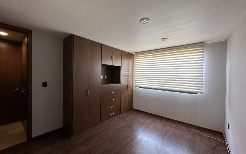 VENTA DE CASA EN LOMAS DE ANGELOPOLIS