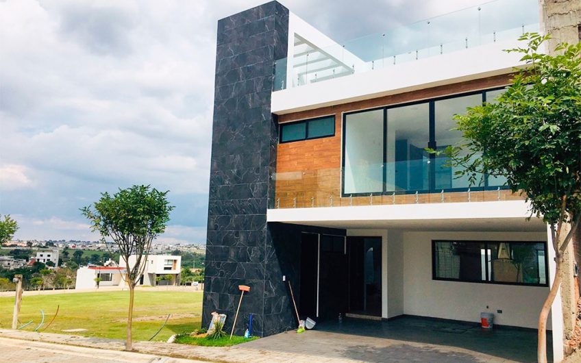 VENTA DE CASA EN LOMAS DE ANGELOPOLIS