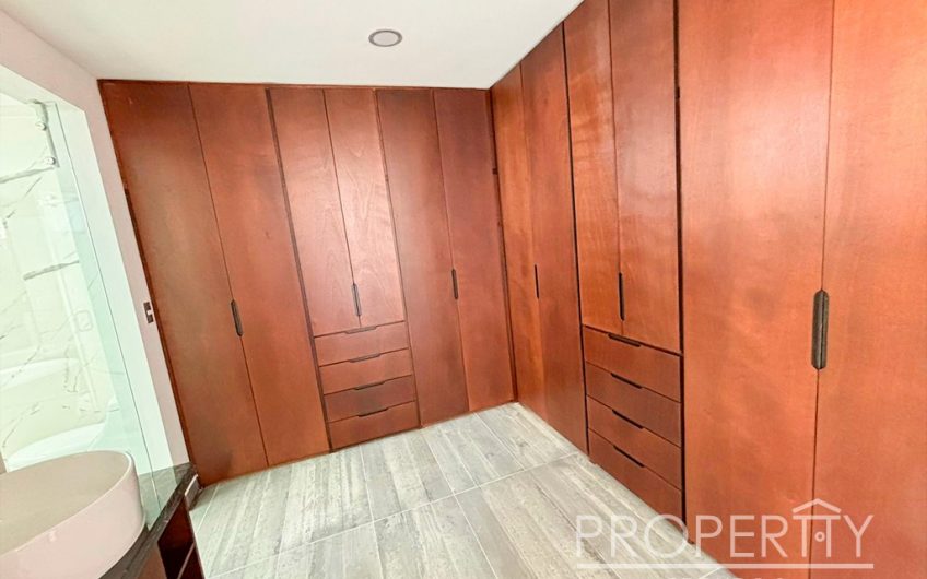 VENTA DE CASA EN LOMAS DE ANGELOPÓLIS