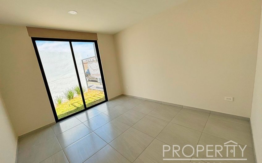 VENTA DE CASA EN LOMAS DE ANGELÓPOLIS