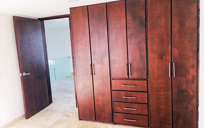 VENTA DE CASA EN LOMAS DE ANGELOPOLIS