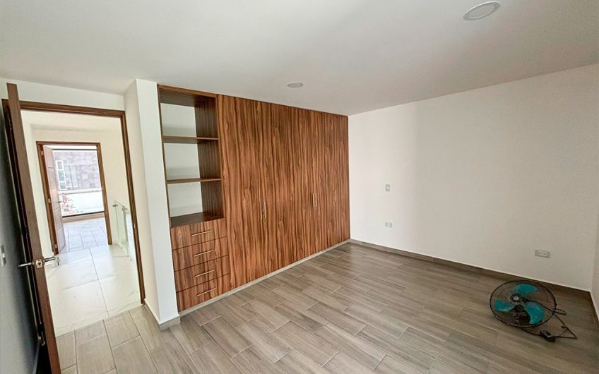 VENTA DE CASA EN LOMAS DE ANGELÓPOLIS