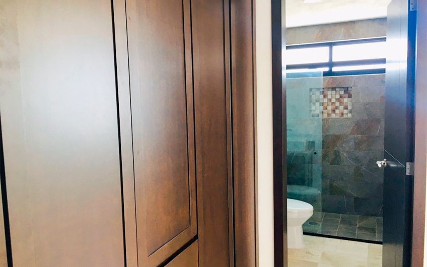 VENTA DE CASA EN LOMAS DE ANGELOPOLIS