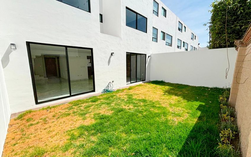 VENTA DE CASA EN LOMAS DE ANGELÓPOLIS