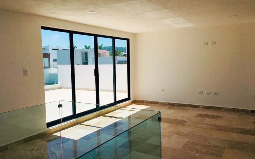 VENTA DE CASA EN LOMAS DE ANGELOPOLIS