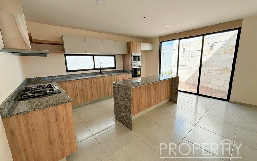 VENTA DE CASA EN LOMAS DE ANGELÓPOLIS