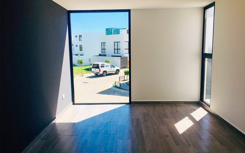 VENTA DE CASA EN LOMAS DE ANGELOPOLIS