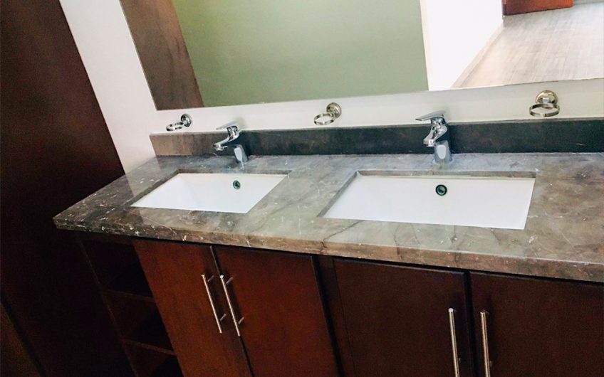 VENTA DE CASA EN LOMAS DE ANGELÓPOLIS