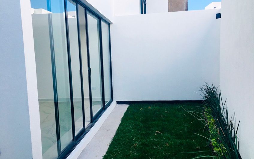 VENTA DE CASA EN LOMAS DE ANGELOPOLIS