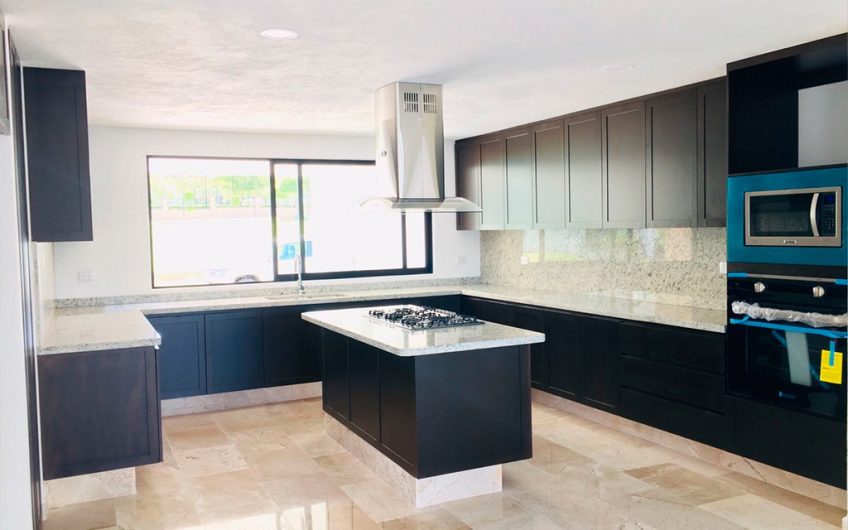 VENTA DE CASA EN LOMAS DE ANGELOPOLIS