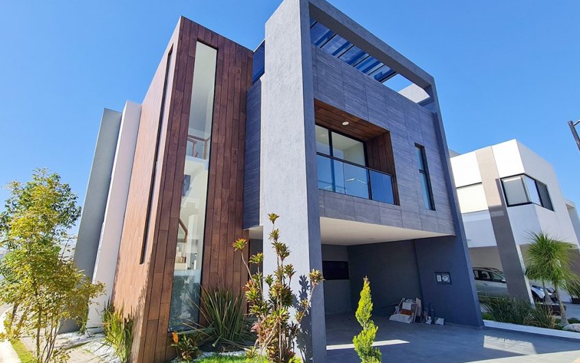 VENTA DE CASA EN LOMAS DE ANGELÓPOLIS