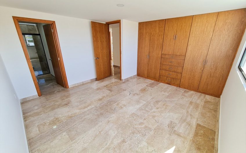 VENTA DE CASA EN LOMAS DE ANGELÓPOLIS