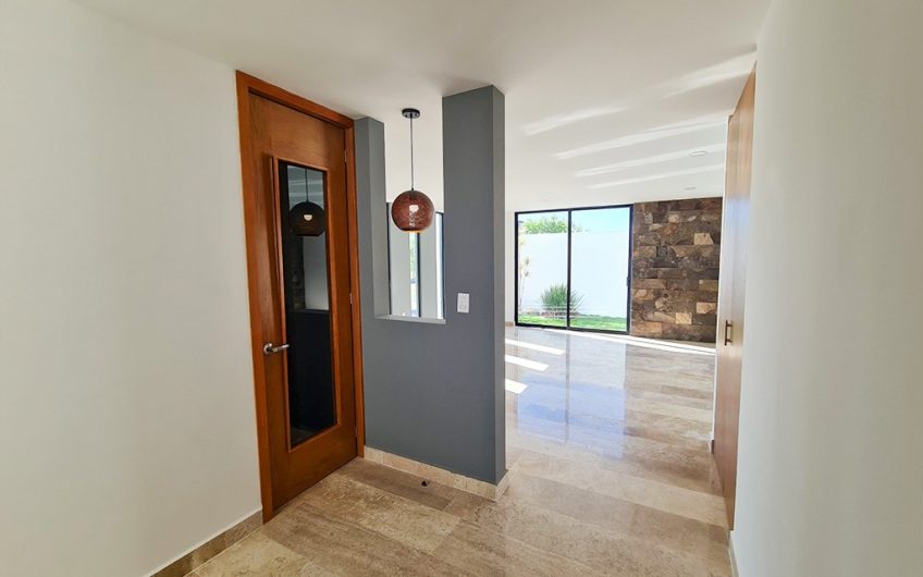 VENTA DE CASA EN LOMAS DE ANGELÓPOLIS