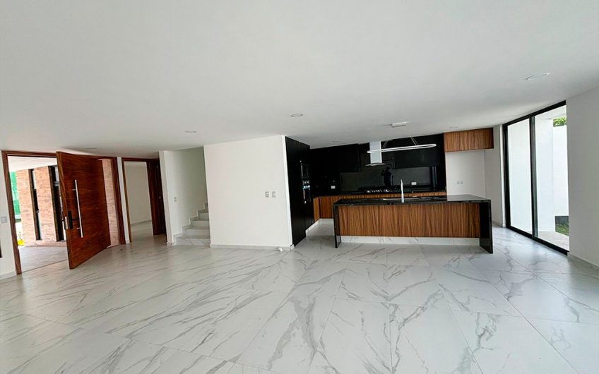 VENTA DE CASA EN LOMAS DE ANGELÓPOLIS